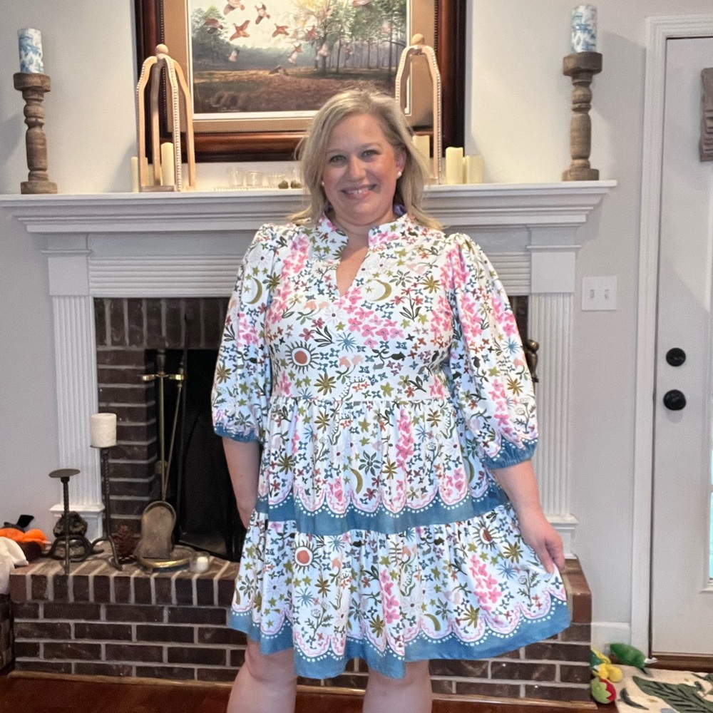 Smith & Quinn Tory dress in “La Lune”